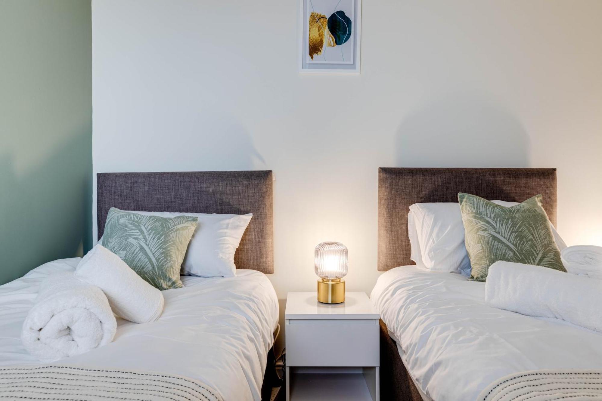 Esplanade Garden Apartment Скарборо Экстерьер фото