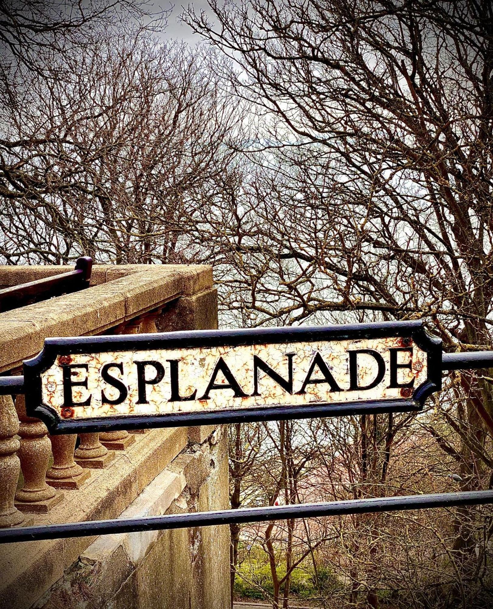 Esplanade Garden Apartment Скарборо Экстерьер фото